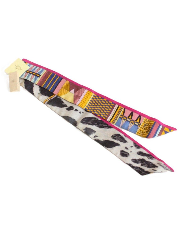 Hermes Twilly Wild And Camouflage Silk 100 Pink Pawn